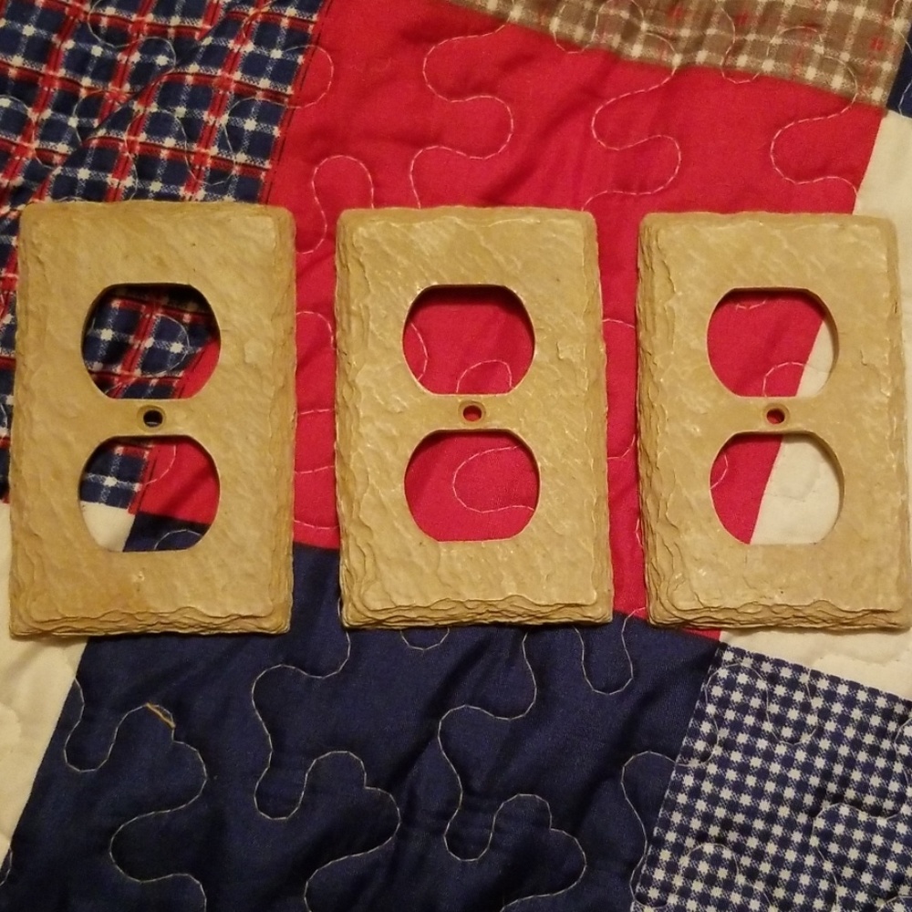 3 stone plug on plate